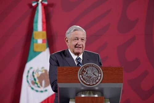 El presidente Andrés Manuel López Obrador, durante su conferencia de prensa de ayer en Palacio Nacional. Foto Presidencia