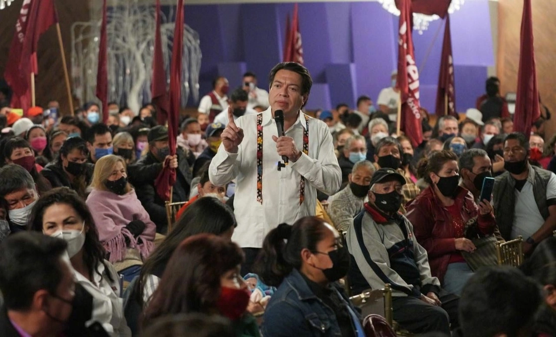 El presidente de Morena durante un evento con militantes de ese partido, el día de ayer. Foto cortesía equipo de Mario Delgado