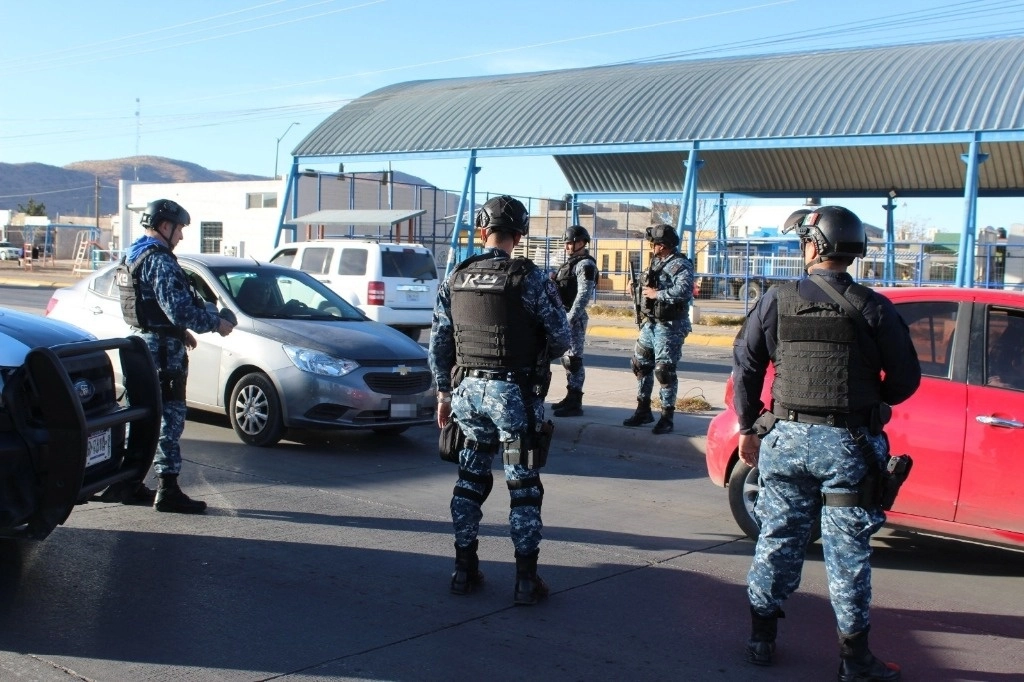 Insistió en que su estrategia de seguridad consta de cuatro ejes: atención a las causas, fortalecimiento de la Guardia Nacional, mayor inteligencia e investigación y, finalmente, coordinación. Foto @policiachih 