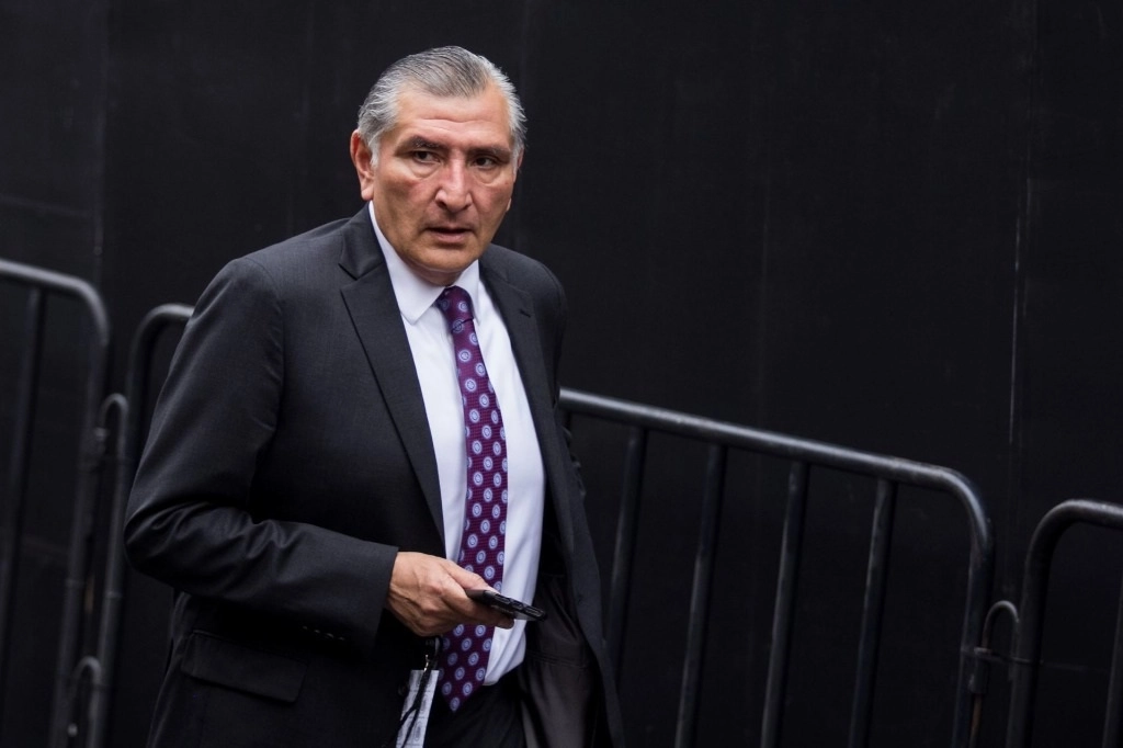 El gobernador de Tabasco, Adán Augusto López Hernández en el Congreso de la CDMX. Foto Cuartoscuro