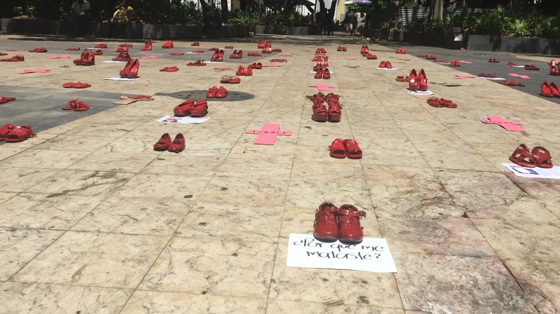 Protesta contra los feminicidios en Guerrero. Foto Héctor Briseño