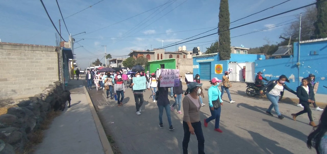 Familiares y amigos de Dayra Yohaly realizaron una marcha para exigir a las autoridades acelerar las investigaciones para dar con su paradero. Foto Juan Ricardo Montoya 