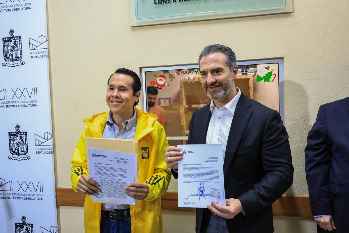 El alcalde de Monterrey, Adrián de la Garza, y el alcalde de San Nicolás de los Garza, Daniel Carrillo solicitaron al Congreso de Nuevo León modificar las delimitaciones de ambos municipios para facilitar la construcción de un nuevo estadio del Club Tigres. Foto 