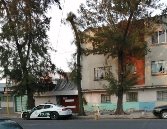 La casa ubicada en la Venustiano Carranza tiene una denuncia por despojo. Foto La Jornada