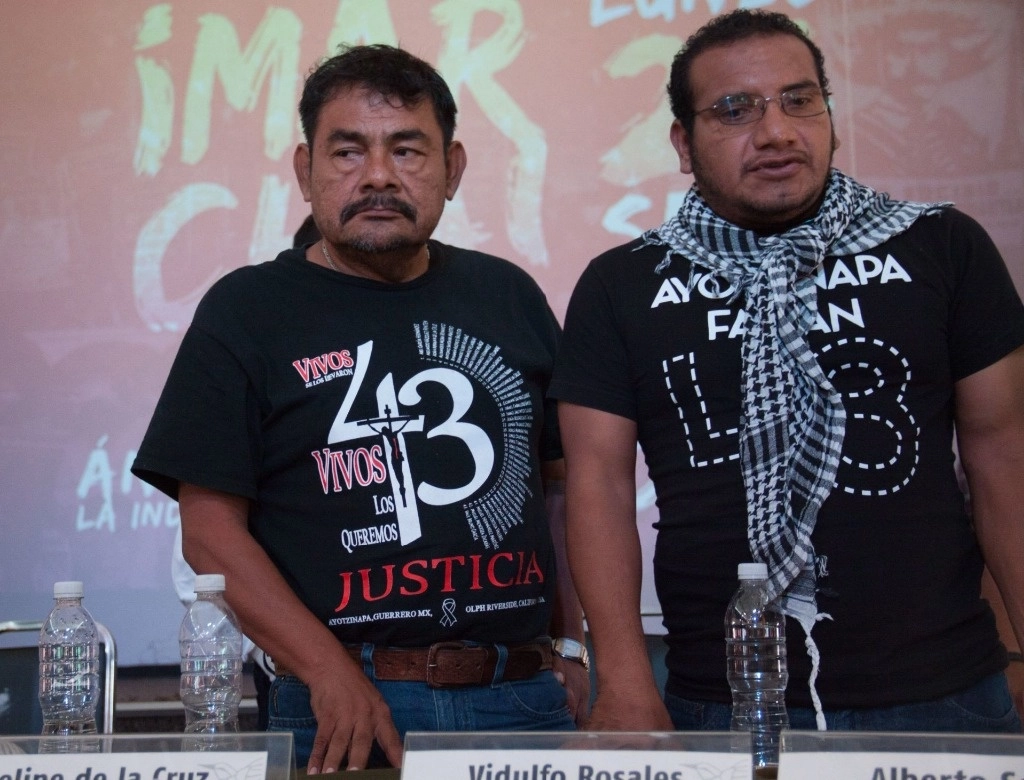 Exigen retirar de la terna para elegir a la primera autoridad de San Nicolás, Guerrero, al ex vocero de los padres de los 43 normalistas de Ayotzinapa, Felipe de la Cruz Sandoval. Foto Cuartoscuro / Archivo