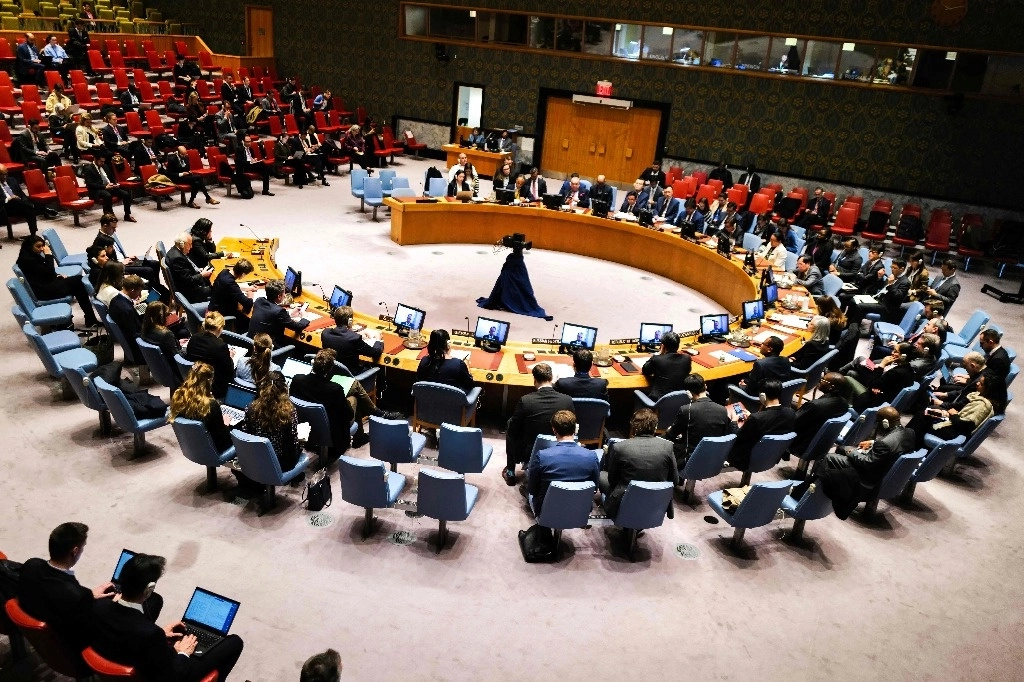 Reunión de emergencia en el Consejo de Seguridad de la ONU por los ataques israelíes en Gaza contra trabajadores humanitarios. Foto Afp
