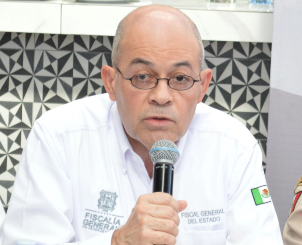 El fiscal general de Nayarit convocó a la ciudadanía de Tepic para que denuncie cualquier acción que considere pudiera estar fuera del marco legal, pues aseguró que “no basta con hacerlo público en las redes sociales”. Foto tomada del sitio de https://fiscaliageneral.nayarit.gob.mx / Archivo