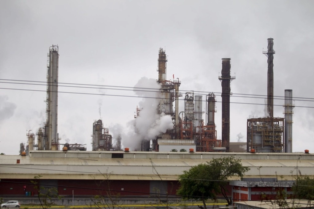 El mes pasado, la Comisión Federal de Comercio dio luz verde a la compra de Pioneer Natural Resources por parte de Exxon Mobil, por valor de 60 mmdd. Foto Gabriela Pérez/ Cuartoscuro/ La Jornada