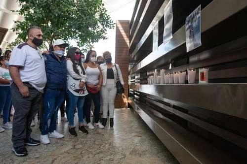 Los padres y familiares de la niña Alcira González Gómez se manifestaron en el lugar donde falleció para exigir justicia. Foto Pablo Ramos