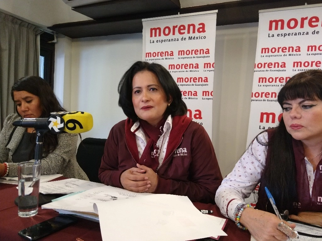 Es urgente que el fiscal General, Carlos Zamarripa Aguirre, sea removido del cargo por el Congreso, señaló la líder estatal de Morena, Alma Alcaraz Hernández. Foto La Jornada