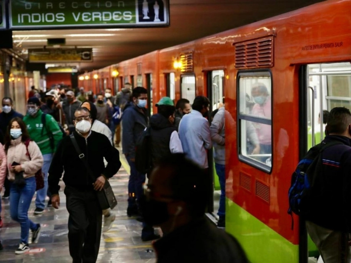 Una estación del Metro en la Ciudad de México. Foto Roberto García Ortiz / Archivo