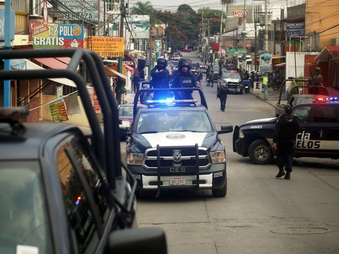 Elementos de la Guardia Nacional y de la Policía de Morelos durante un operativo de seguridad. Foto Cuartoscuro / Archivo