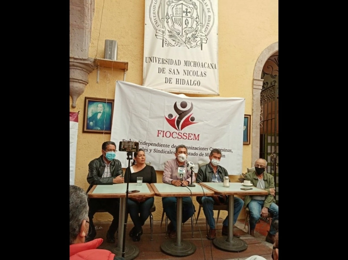 Juan Pérez Medina durante una reunión del Frente Independiente de Organizaciones Campesinas, Sociales y Sindicales del Estado de Michoacán. Foto Ernesto Martínez