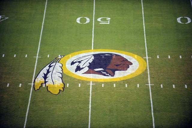 En imagen de archivo, previo a un partido de los Pieles Rojas de Washington ante los Patriotas de Nueva Inglaterra en Landover, Maryland. Foto Ap