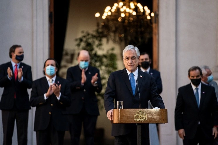 El presidente, Sebastián Piñera, concretó su decimotercer ajuste ministerial en poco más de dos años desde que asumió la presidencia.Foto Afp 
