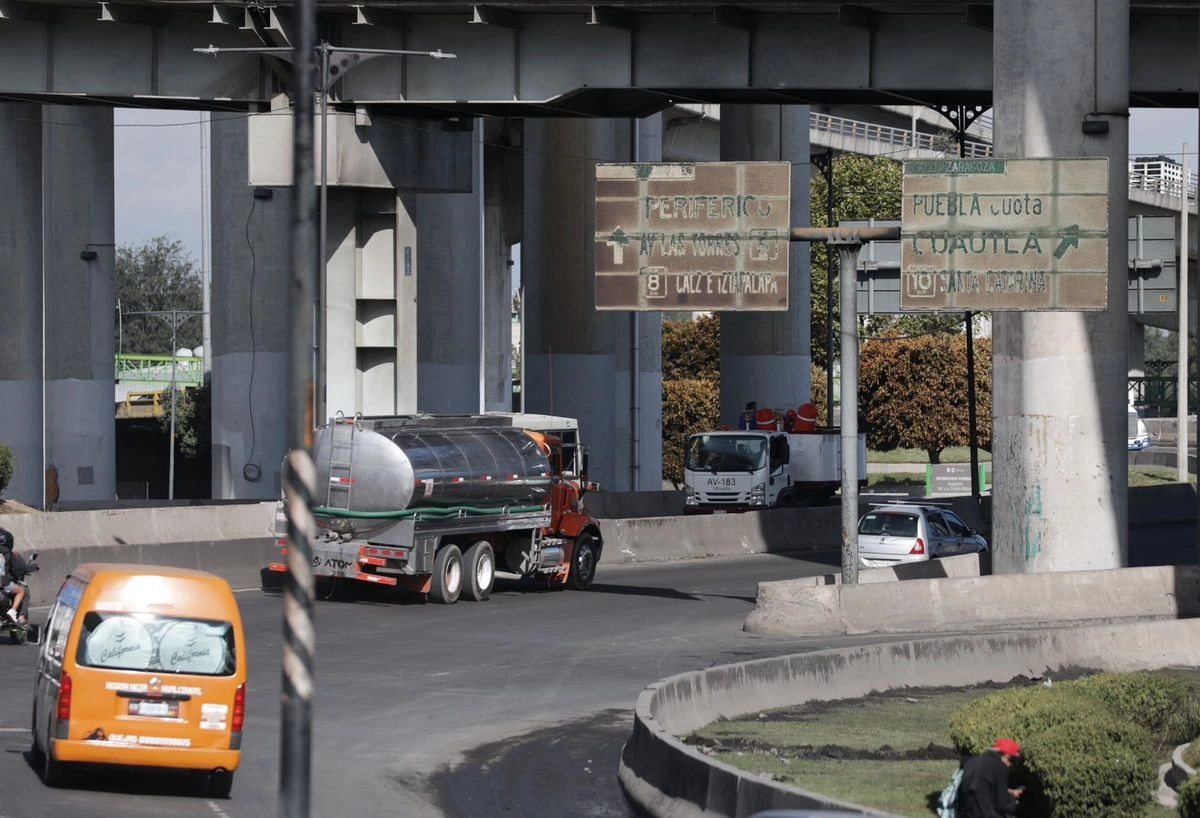 La zona del puente de La Concordia, donde la tarde del miércoles explotó una pipa y dejó decenas de personas lesionadas, en la Ciudad de México, el 11 de septiembre de 2025. Foto