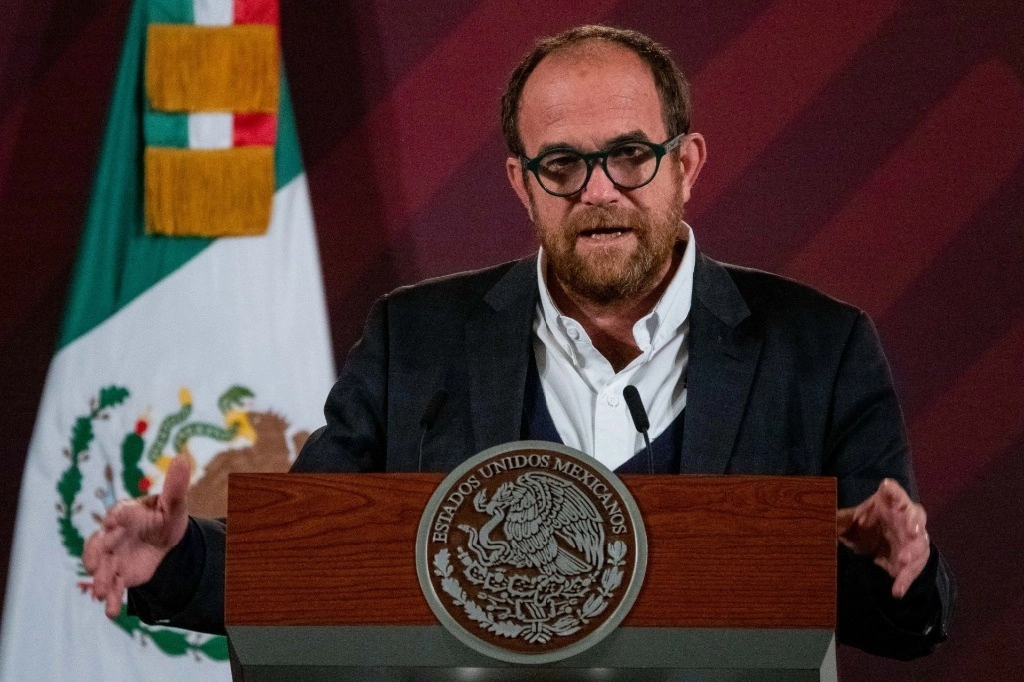 El subsecretario de Salud, Ruy López Ridaura, durante la conferencia matutina presidencial en Palacio Nacional, el 19 de diciembre de 2023. Foto Cuartoscuro

