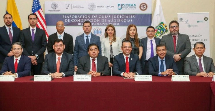 Se realizaron los trabajos de la Tercera Sesión para la Elaboración de Guías Judiciales de Conducción de Audiencias que se llevan a cabo en el estado de Puebla. Foto tomada de la cuenta de Twitter @CJF_Mx