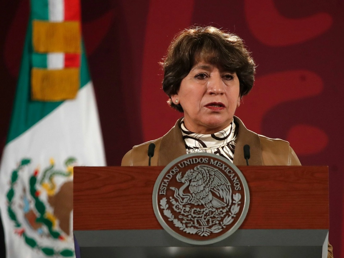 La secretaria de Educación Pública, Delfina Gómez Álvarez, consideró fundamental que la propuesta curricular tenga una visión de Estado y una perspectiva democrática e incluyente al ser un bien público de interés general. Foto Cristina Rodríguez / Archivo