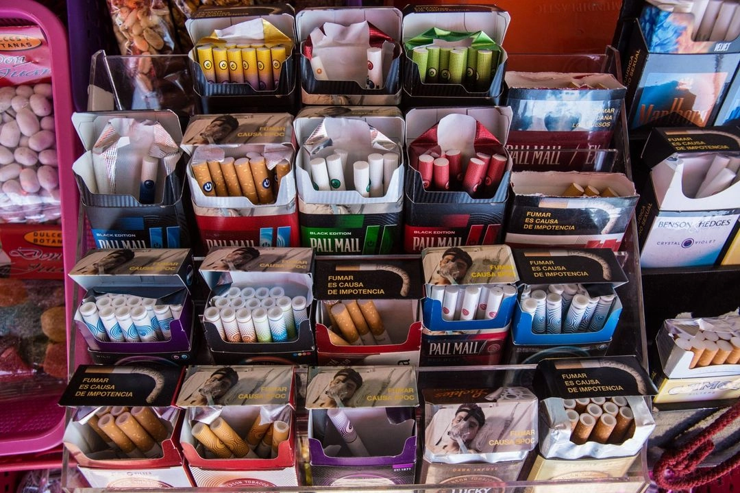 El problema es que la velocidad de la caída en el consumo de productos del tabaco “se ha ido rezagando” a lo largo de los años, lo cual se debe a la falta de fortalecimiento de las políticas públicas que retomen las  mejores prácticas. 