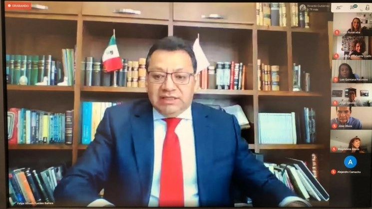 El presidente del Tribunal, Felipe Fuentes Barrera, durante su participación en 
Debates E-lectorales. Foto tomada del Twitter de @TEPJF_informa
