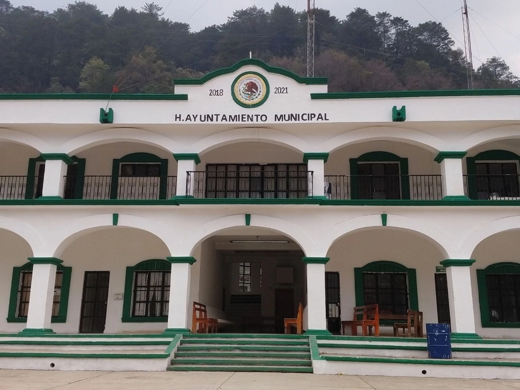 Habitantes de Mitontic, Chiapas, piden la renuncia de la alcaldesa, Maruca Méndez Méndez. Foto tomada de Facebook @SanMiguelMitontic100 / Archivo