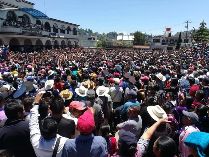 Asamblea de la comunidad en imagen de archivo. Foto @GemaTabaresM