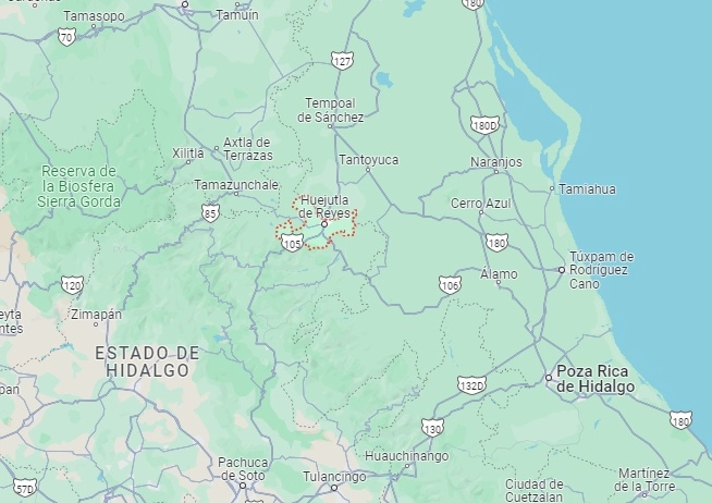Pobladores de Huejutla de Reyes, Hidalgo, mantienen un bloqueo en la carretera México-Tampico, así como en calles y avenidas de al menos cinco comunidades de esa localidad, ubicada en la región de la huasteca hidalguense, por falta de agua. Imagen tomada de www.google.com.mx/maps/