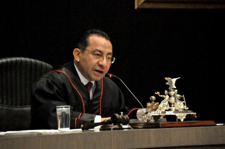 Rafael Guerra Álvarez durante la primera sesión de Pleno Público de Magistrados del Poder Judicial de la CDMX. Foto tomada de la cuenta de Twitter @PJCDMX
