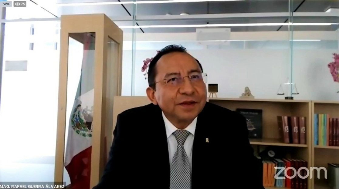 Rafael Guerra Álvarez, presidente del Poder Judicial de la Ciudad de México, durante su participación en el foro “Temas selectos de derecho civil”, organizado por la Escuela Libre de Derecho, el 12 de agosto de 2021. Foto cortesía PJCDMX