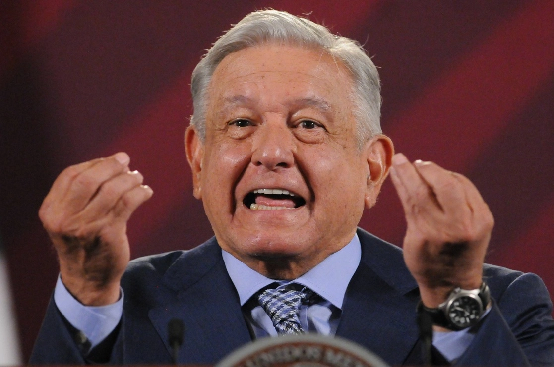 El presidente Andrés Manuel López Obrador responde las preguntas de la prensa durante su conferencia matutina desde Palacio Nacional, el 2 de marzo de 2023. Foto Cuartoscuro 