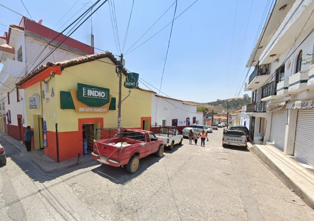 Calle Trío Cancionero, en pleno centro del municipio de Teloloapan, Guerrero. Foto Google maps   
