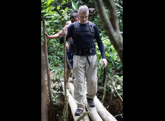 El periodista británico, Dom Phillips, en la imagen, fue visto por última vez junto al Bruno Pereira el pasado cinco de junio a bordo de su bote en el río Itaguaí. Foto Afp
