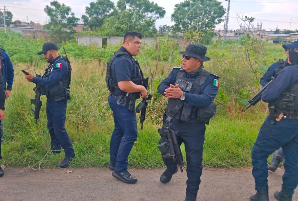 Elementos de la Guardia Civil de las SSP de Michoacán repelieron la agresión con arma de fuego de un sujeto en la colonia Jardines del Húngaro de Apatzingán; el criminal identificado como 'El Piris' era presunto interante del 'CJNG'. Foto 
