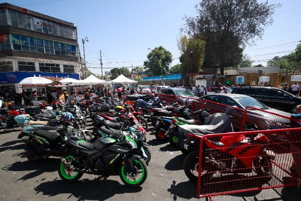 En municipios nayaritas como Tepic, Santiago Ixcuintla, Tuxpan, Tecuala y Acaponeta, se ha registrado un alza en el uso de motocicletas. Foto Luis Castillo / Archivo