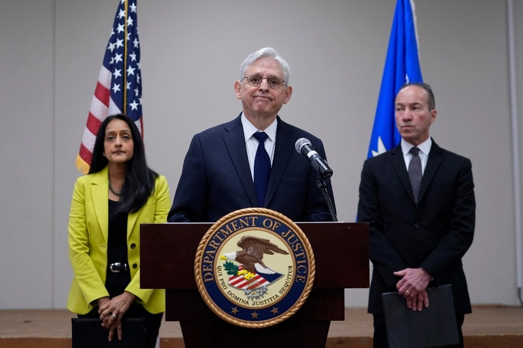 Merrick Garland, fiscal general de Estados Unidos, durante la presentación del informe sobre la actuación policial en la masacre de la escuela primaria Robb en Uvalde, Texas, el 24 de mayo de 2022. Foto Ap.