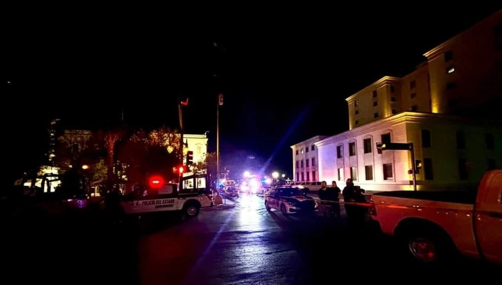 El desalojo del plantón de los estudiantes de la Universidad Autónoma de Chihuahua fue durante la madrugada de este jueves. Foto La Jornada
