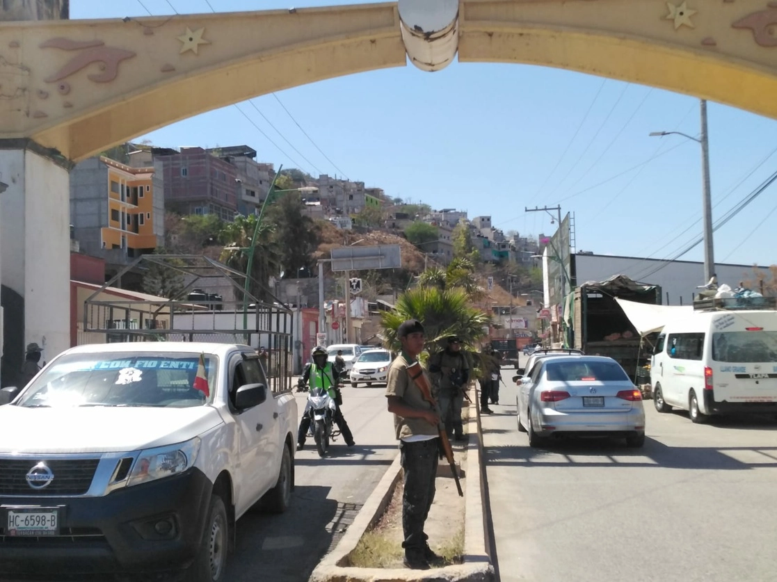 Operativo en Tlapa, Guerrero. Foto Sergio Ocampo