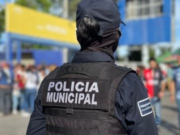 Imagen del operativo en el partido de futbol de Atlas y Pumas. Foto Policía Guadalajara
