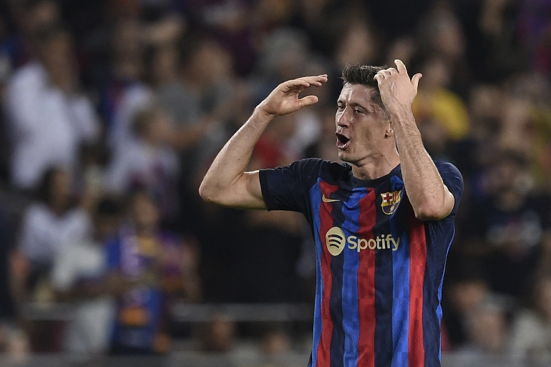 El polaco Robert Lewandowski dijo que les tocó un grupo difícil junto a Argentina, México y Arabia Saudita en el Mundial de Qatar, pero que cree que puedan pasar. Foto Afp / Archivo