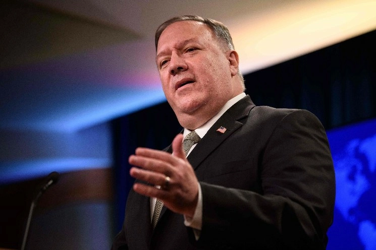 El secretario de Estado de los Estados Unidos, Mike Pompeo, habla durante su sesión informativa semanal en el Departamento de Estado en Washington. Foto Afp