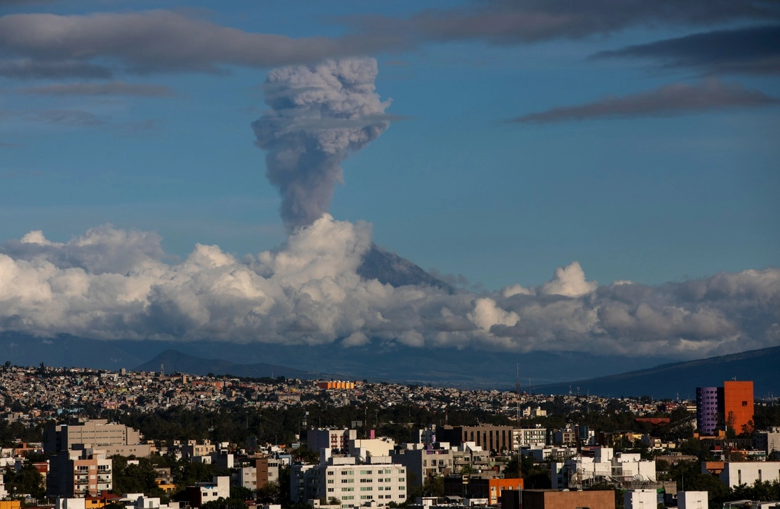 Vista de la explosión del volcán. Foto: José Carlo González
