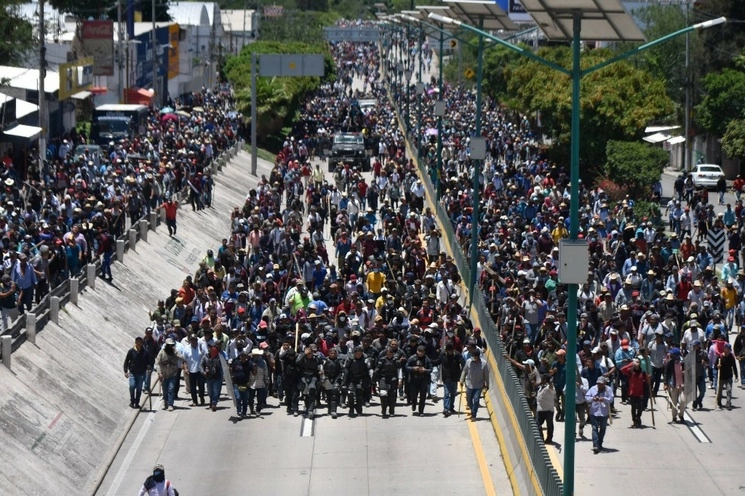 El bloqueo en la Autopista del Sol, provocó “pérdidas económicas por decenas de millones de pesos”: Concanaco. Foto Cuartoscuro