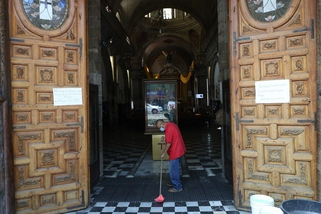 El CEM informó que se ha descartado que alguno venga con Covid-19. Foto Yazmín Ortega