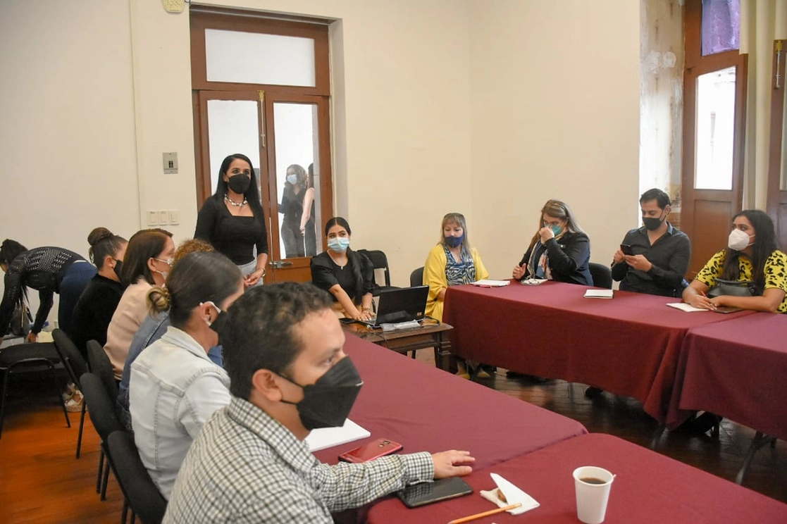 Diputados de Michoacán durante una capacitación. Foto @CongresoMich