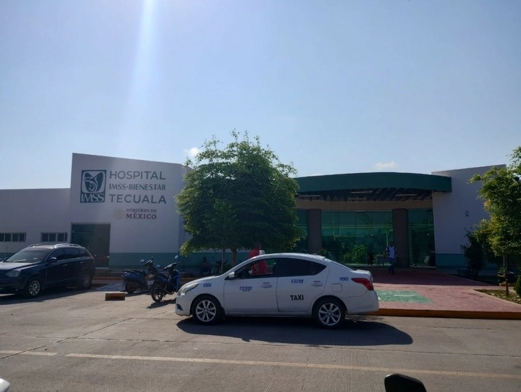 Unidad del Instituto Mexicano del Seguro Social IMSS-Bienestar en Tecuala, Nayarit. Foto Luis Sánchez / archivo