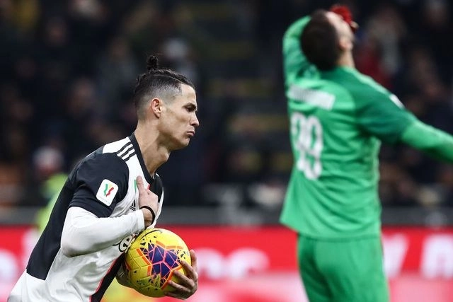 CR7 ha marcado por lo menos un gol en sus últimos 10 partidos en la Serie A. Foto Afp

