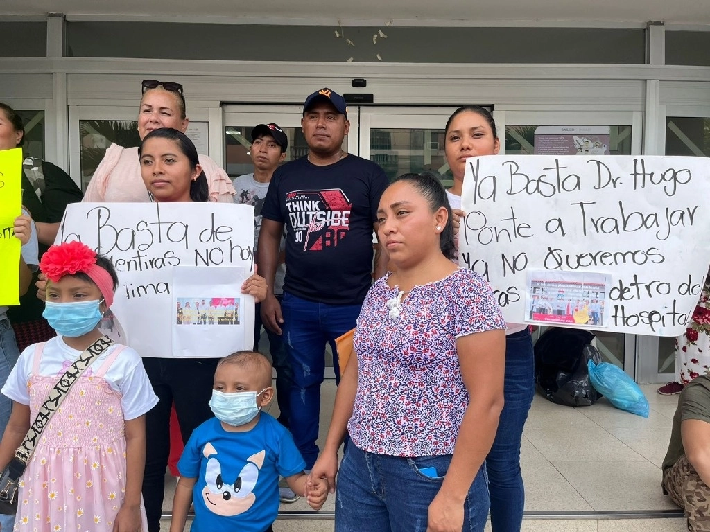 La vocera de las madres de niños con cáncer, Cora de Jesús Rodríguez, dijo que llevan dos semanas con la misma situación. Foto Cortesía de los familiares 