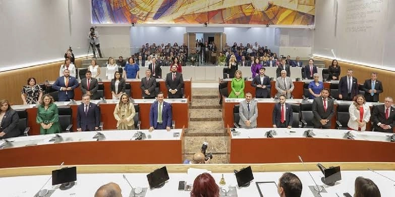 El Congreso del Estado de Sonora aprobó la reforma al Poder Judicial enviada por el Senado de la República. Foto La Jornada