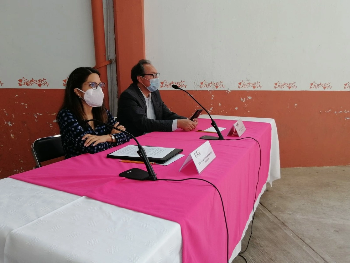 La presidenta del ITE, Elizabeth Piedras Martínez, mencionó que ninguno de los 15 partidos políticos que participan en esta contienda tiene aprobado el registro de sus planillas para los 60 ayuntamientos. Imagen tomada de @ITETLAX